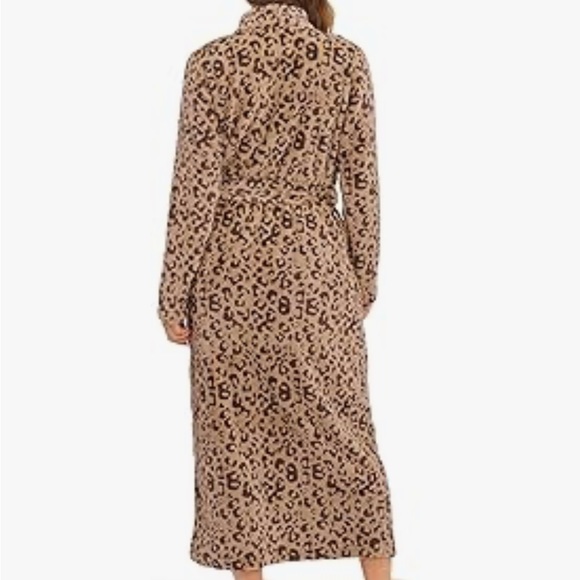 UGG Women’s Marlow Ultra Lux Robe Leopard Bath Lounge Wear Double Face Knit NEW - Picture 2 of 4